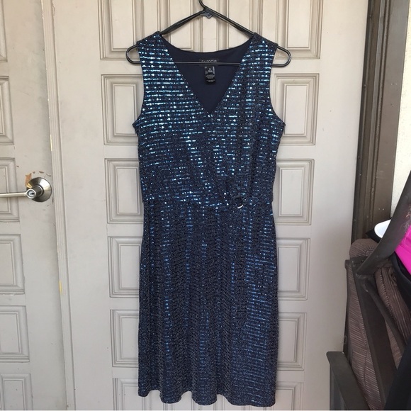Enfocus Studio Dress Sequin Blue Sz8 Knee Length Fit/Flare V Neck Sleeveless - Picture 1 of 10